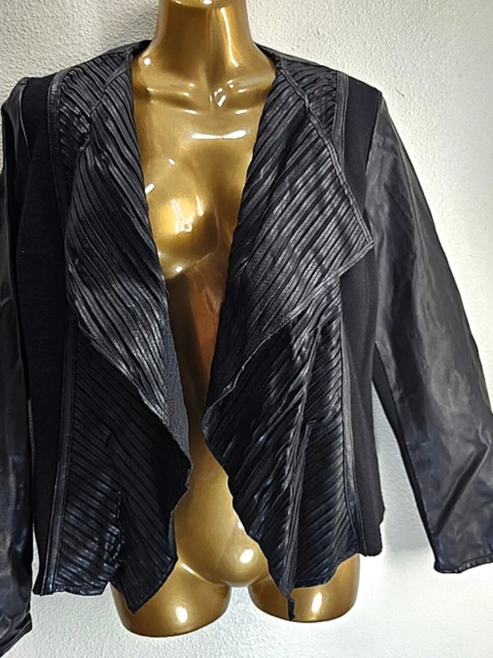 Chico's Faux Leather Mixed Media Moto black Jacket size 0